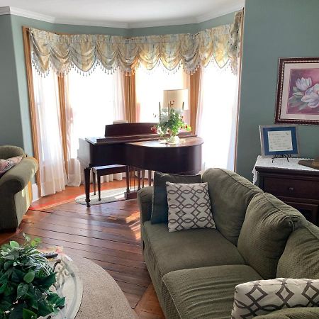 Centennial Inn Bed & Breakfast Conneaut 외부 사진