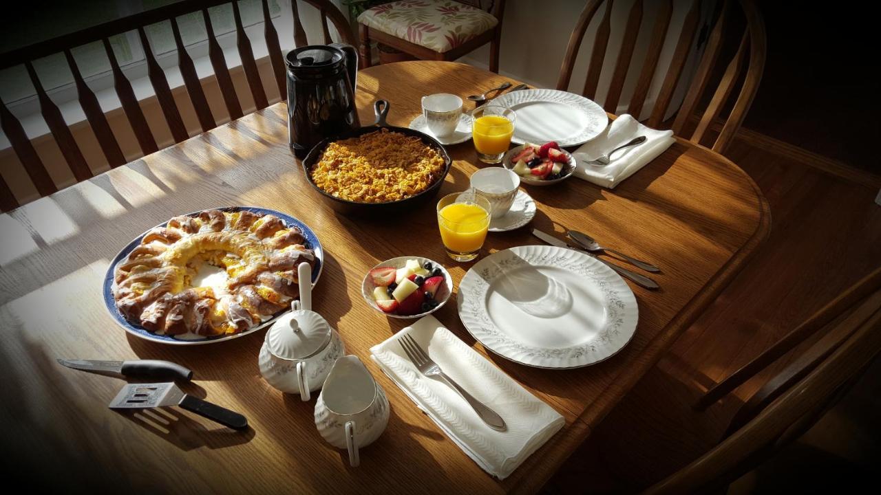 Centennial Inn Bed & Breakfast Conneaut 외부 사진