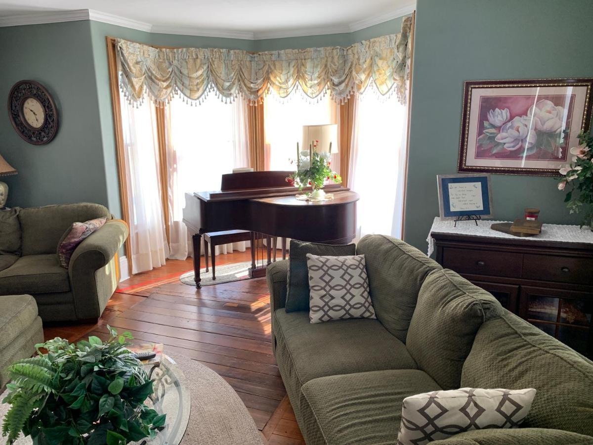 Centennial Inn Bed & Breakfast Conneaut 외부 사진